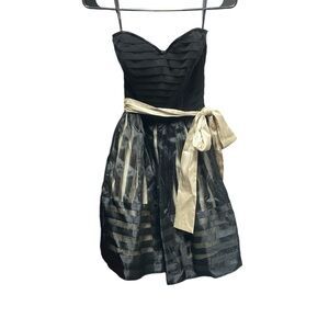 BETSEY JOHNSON EVENING BLACK AND CREAM MINI DRESS SZ 2 EUC